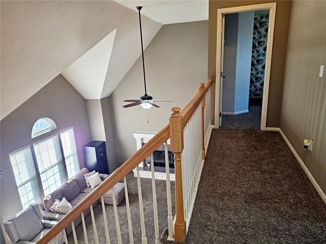 15880 S Bradley Drive, Olathe, KS 66062