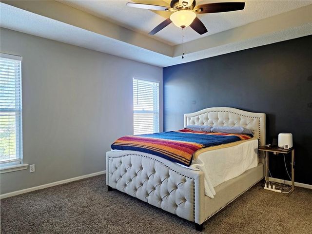 15880 S Bradley Drive, Olathe, KS 66062