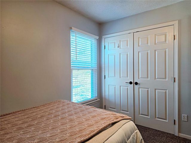 15880 S Bradley Drive, Olathe, KS 66062