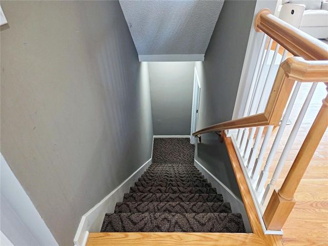 15880 S Bradley Drive, Olathe, KS 66062