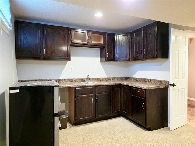 15880 S Bradley Drive, Olathe, KS 66062