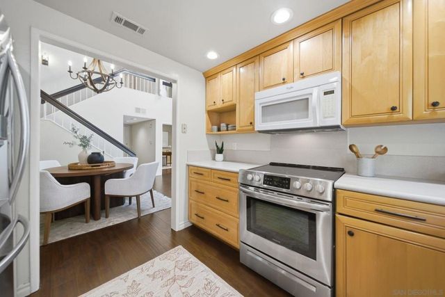 4022 Caminito Meliado, San Diego, CA 92122