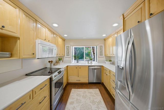 4022 Caminito Meliado, San Diego, CA 92122