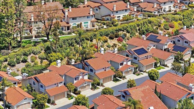 4022 Caminito Meliado, San Diego, CA 92122