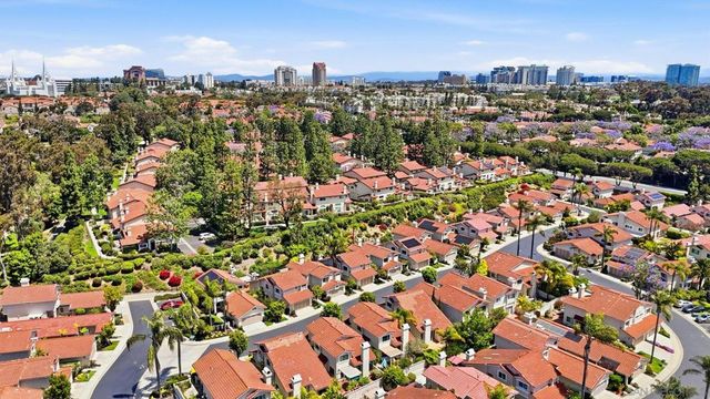 4022 Caminito Meliado, San Diego, CA 92122