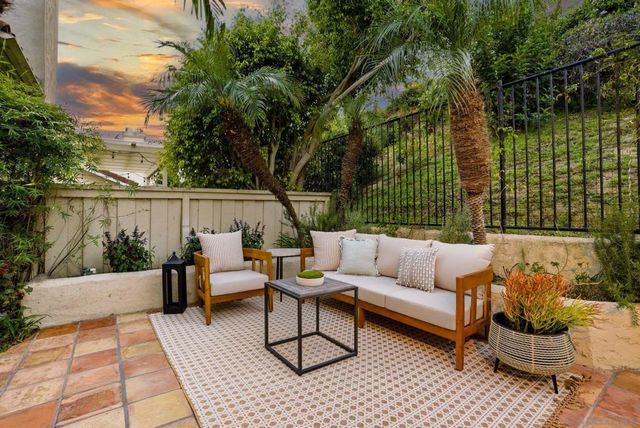 4022 Caminito Meliado, San Diego, CA 92122