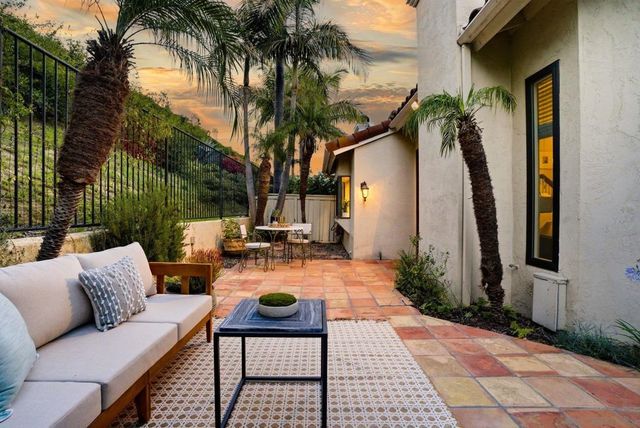 4022 Caminito Meliado, San Diego, CA 92122