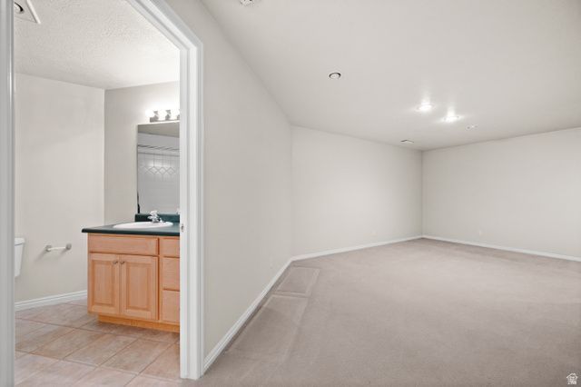 132 W 200 N, Centerville, UT 84014