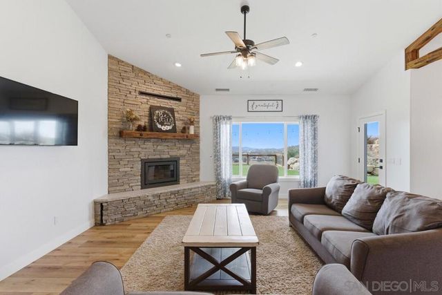 428 Washington Street, Ramona, CA 92065