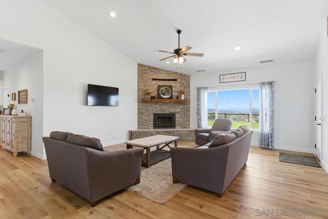 428 Washington Street, Ramona, CA 92065