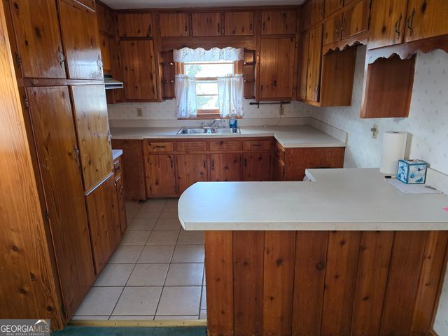 601 Walnut Place SW, Marietta, GA 30060