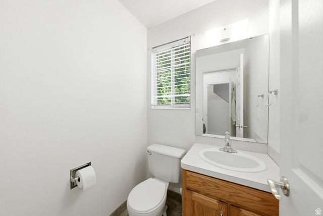 398 S MAIN ST, Kaysville, UT 84037