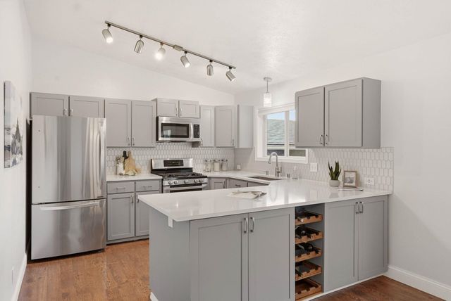 4217 S Bowdish Rd, Spokane Valley, WA 99206