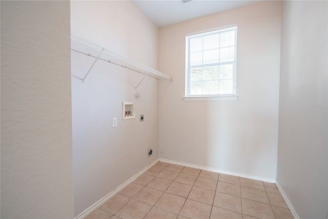 524 Zachum Drive, Arlington, TX 76002