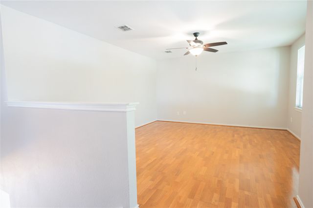 524 Zachum Drive, Arlington, TX 76002