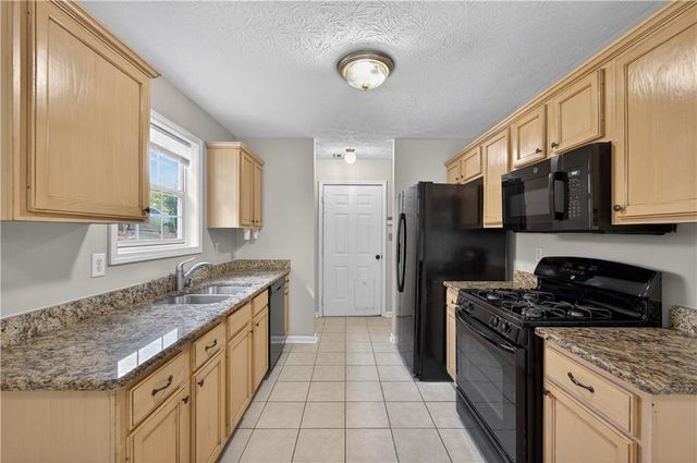 5135 Hillcrest Glenn Drive, Sugar Hill, GA 30518