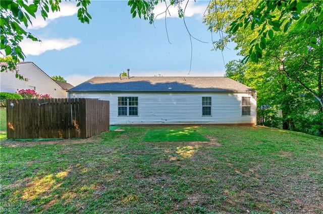 5135 Hillcrest Glenn Drive, Sugar Hill, GA 30518