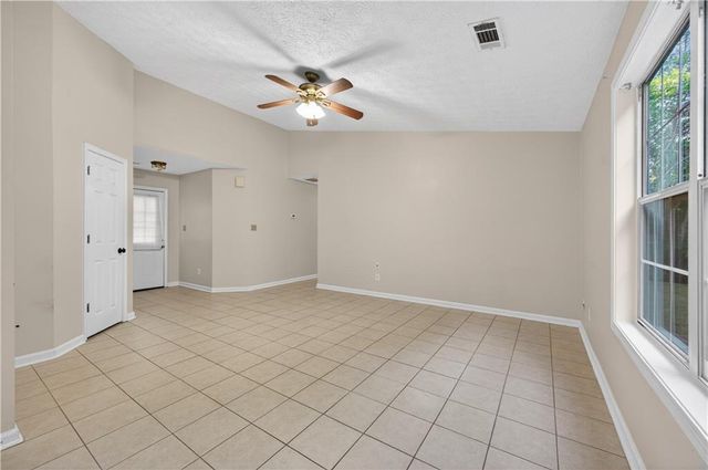 5135 Hillcrest Glenn Drive, Sugar Hill, GA 30518
