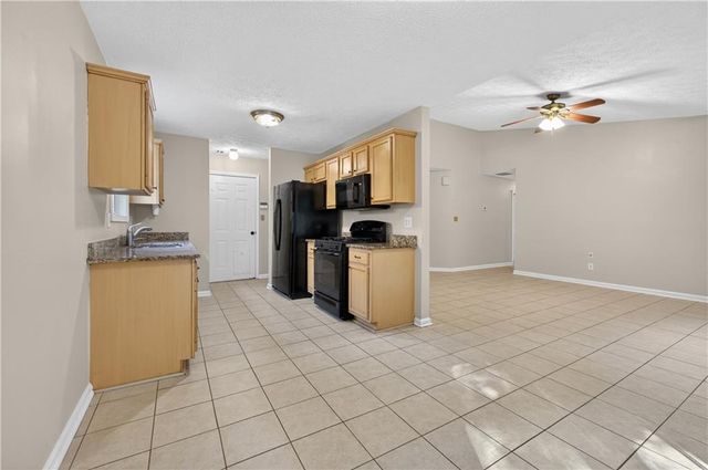 5135 Hillcrest Glenn Drive, Sugar Hill, GA 30518