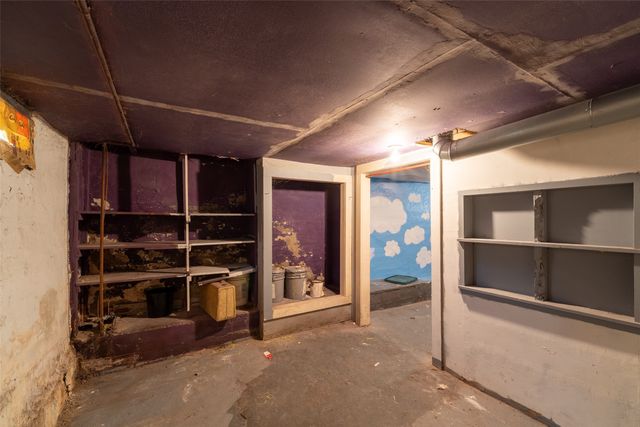 2420 E 37th Court, Des Moines, IA 50317