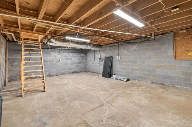 1799 Webb Gin House Road, Snellville, GA 30078