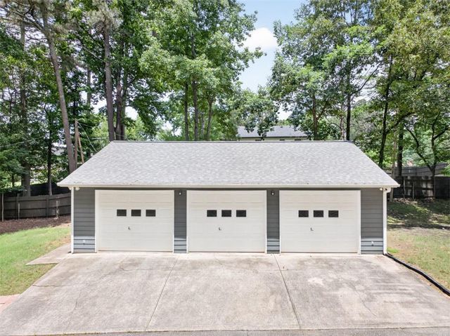 1799 Webb Gin House Road, Snellville, GA 30078
