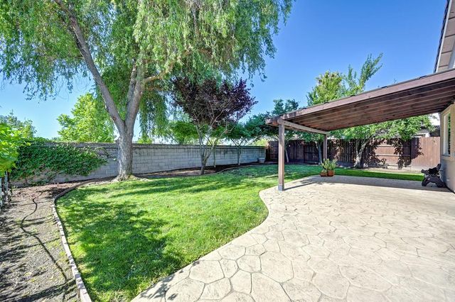 3719 Phillip Island Rd, West Sacramento, CA 95691