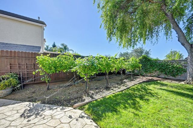 3719 Phillip Island Rd, West Sacramento, CA 95691