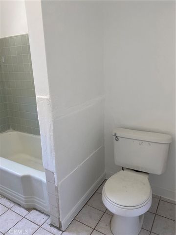 1529 N Van Ness, Santa Ana, CA 92706