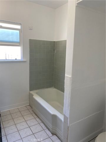 1529 N Van Ness, Santa Ana, CA 92706