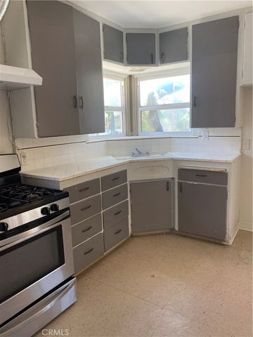 1529 N Van Ness, Santa Ana, CA 92706