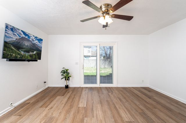 9006 Nathanael Drive, La Vergne, TN 37086