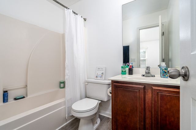 9006 Nathanael Drive, La Vergne, TN 37086