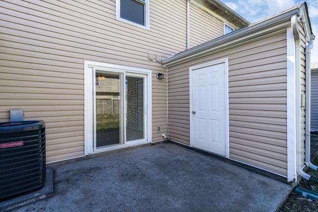 9006 Nathanael Drive, La Vergne, TN 37086