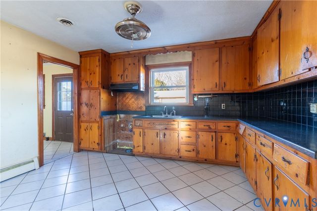 7958 Arnoka Rd, Mechanicsville, VA 23111