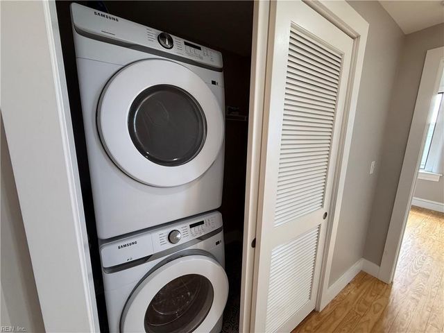 332 34th St Apt 211, Newport News, VA 23607