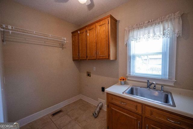 341 Chesterfield Road, Bogart, GA 30622