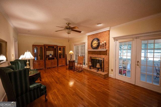 341 Chesterfield Road, Bogart, GA 30622