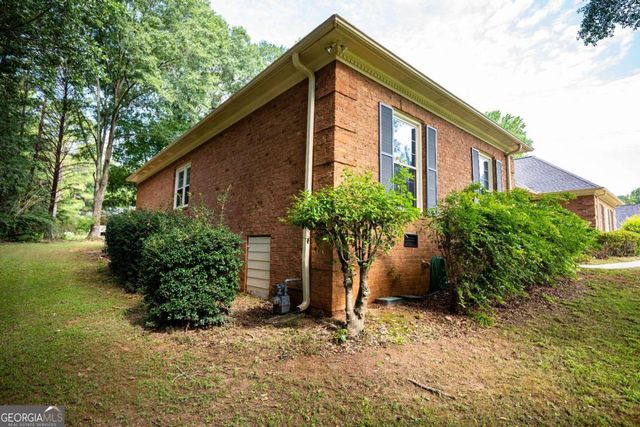 341 Chesterfield Road, Bogart, GA 30622