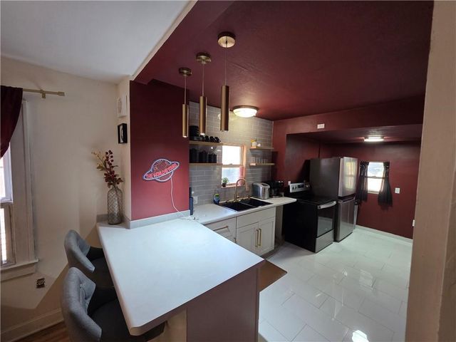 342 N oakley Avenue, Kansas City, MO 64123
