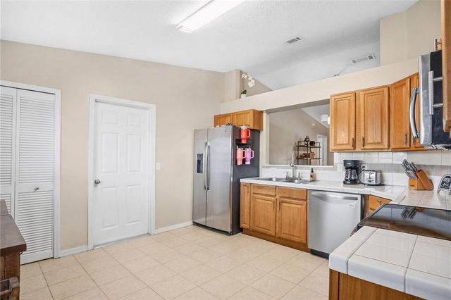 2901 GRAYTON STREET, Deltona, FL 32738