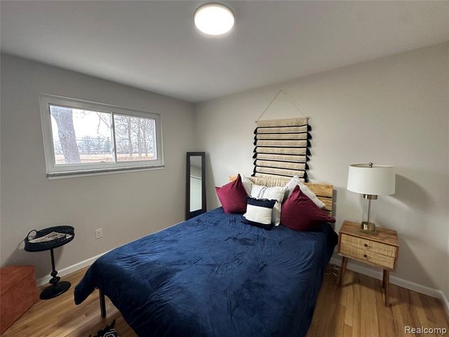 2509 Edwin Drive, Warren, MI 48092