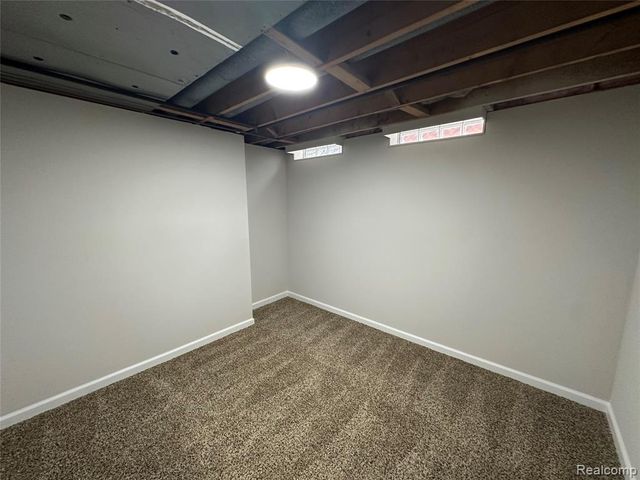 2509 Edwin Drive, Warren, MI 48092