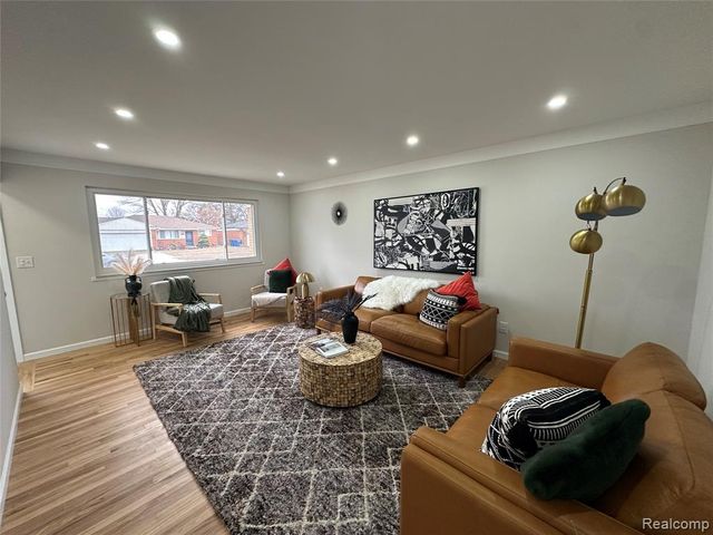 2509 Edwin Drive, Warren, MI 48092