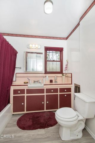 6425 Columbus Avenue, Van Nuys, CA 91411