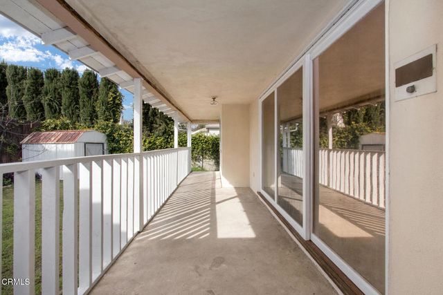 6425 Columbus Avenue, Van Nuys, CA 91411