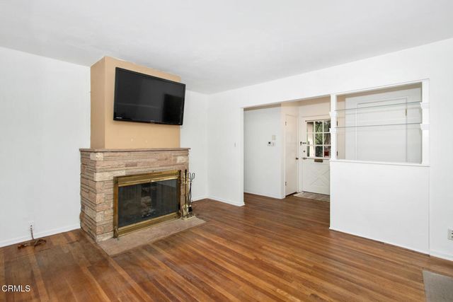 6425 Columbus Avenue, Van Nuys, CA 91411