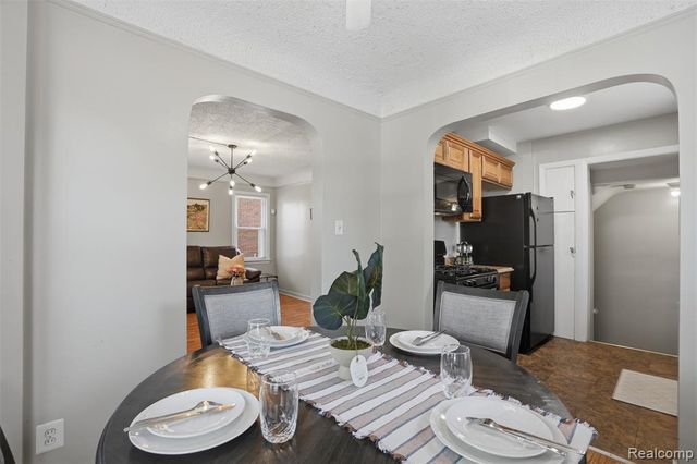 2204 N Franklin Street, Dearborn, MI 48128