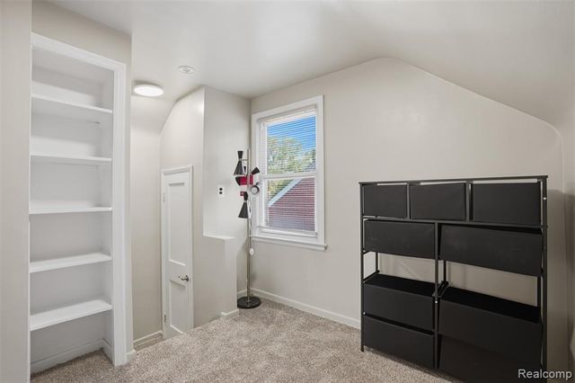 2204 N Franklin Street, Dearborn, MI 48128