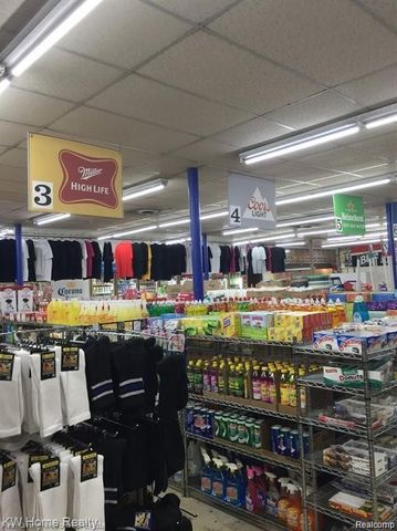 20650 Fenkell Avenue, Detroit, MI 48223